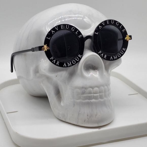 NWOT Black French 'Blind for love' Round Oversized Sunglasses - Picture 12 of 16